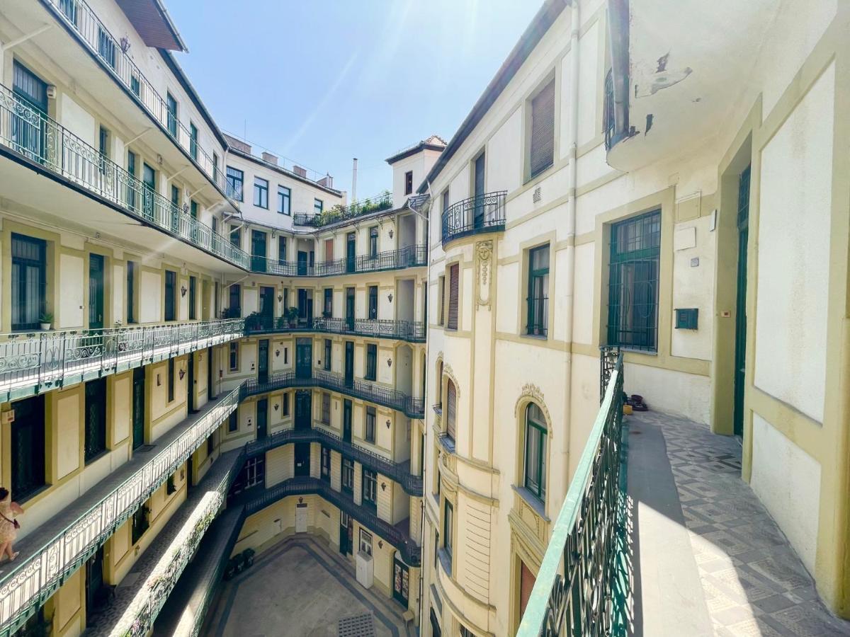 Apartmán Friend Of Deak Ferenc Budapešť Exteriér fotografie
