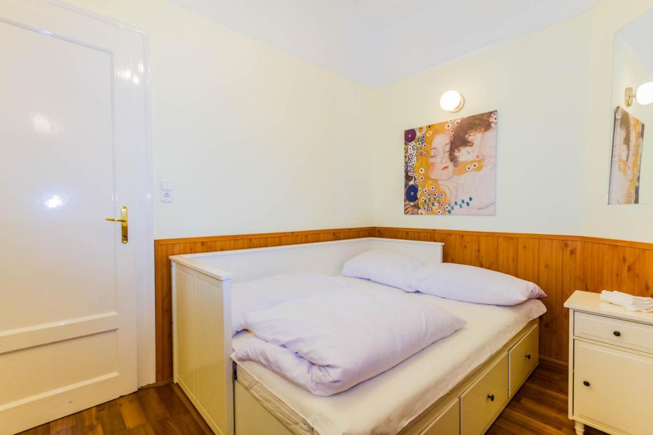 Apartmán Friend Of Deak Ferenc Budapešť Exteriér fotografie
