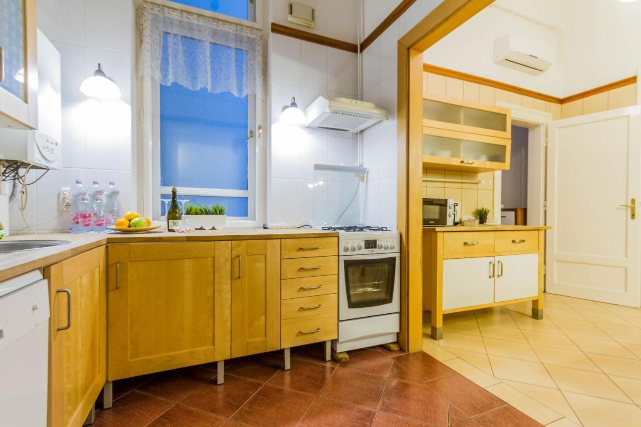 Apartmán Friend Of Deak Ferenc Budapešť Exteriér fotografie