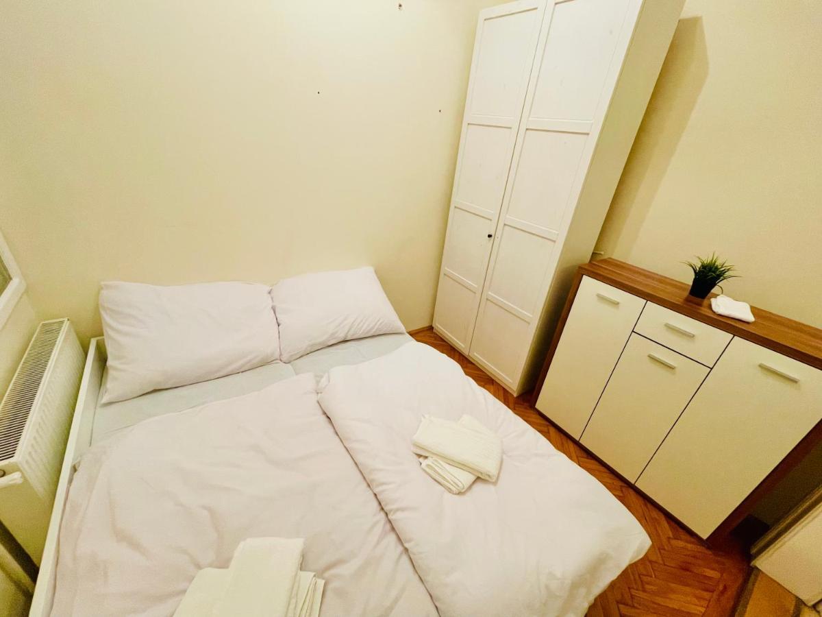 Apartmán Friend Of Deak Ferenc Budapešť Exteriér fotografie